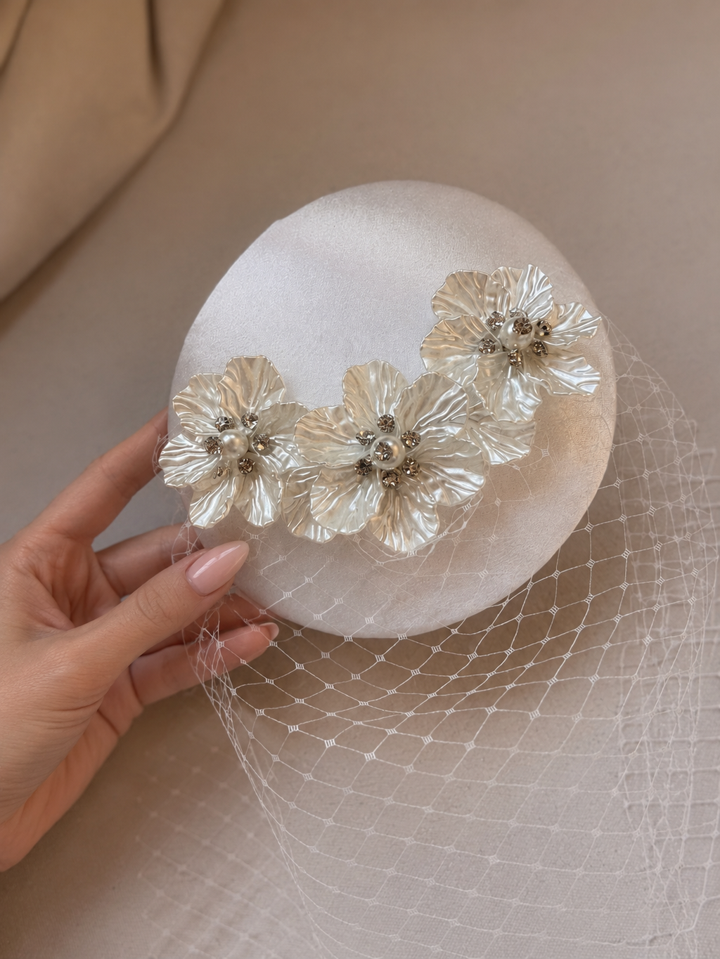 Elegant Bridal Cap with Veil 002