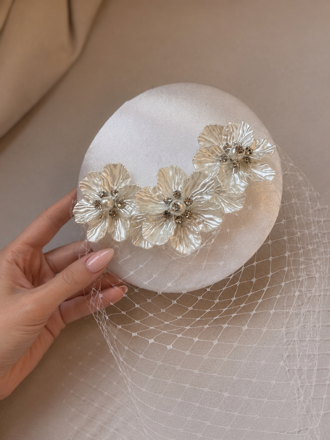 Elegant Bridal Cap with Veil 002
